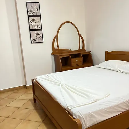 Apartment Dena For Rent Durres